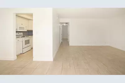 402 Lake Shore Drive #207, Lake Park, FL 33403 - Photo 7