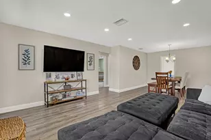 1210 Skylark Ln, Lantana, FL 33462 - Photo 9