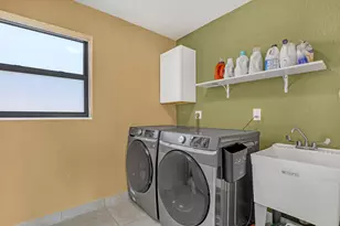 1210 Skylark Ln, Lantana, FL 33462 - Photo 25