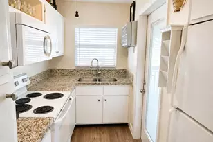 111 Shore Ct, North Palm Beach, FL 33408 - Photo 3