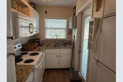111 Shore Court #302, North Palm Beach, FL 33408 - Photo 5