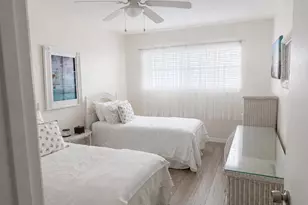 111 Shore Ct, North Palm Beach, FL 33408 - Photo 9