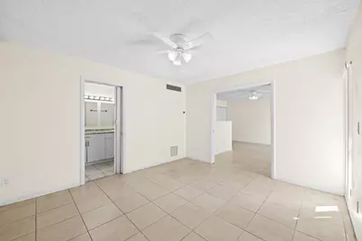 631 Executive Center Drive #K104, West Palm Beach, FL 33401 - Photo 7