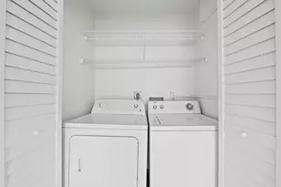 639 Executive Center Dr, West Palm Beach, FL 33401 - Photo 9