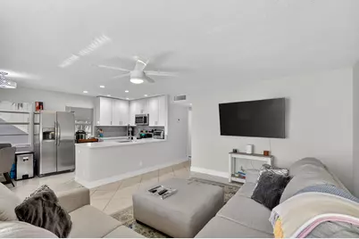 805 Flanders Q #805, Delray Beach, FL 33484 - Photo 7