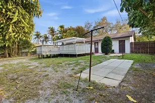 2545 Conroy Dr, North Palm Beach, FL 33403 - Photo 5