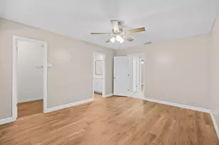 8993 SE Sandridge Ave, Hobe Sound, FL 33455 - Photo 17