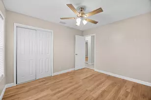 8993 SE Sandridge Ave, Hobe Sound, FL 33455 - Photo 9