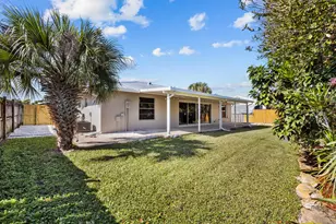 8993 SE Sandridge Ave, Hobe Sound, FL 33455 - Photo 3