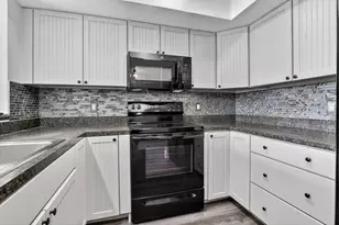 9500 SW 3rd St, Boca Raton, FL 33428 - Photo 9