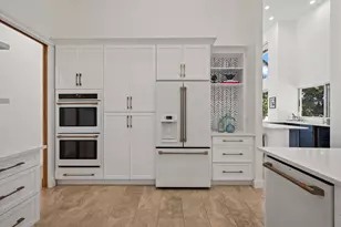 1362 Breakers W Blvd, West Palm Beach, FL 33411 - Photo 13