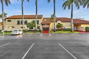 10215 N Circle Lake Dr, Boynton Beach, FL 33437 - Photo 31