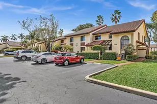 10215 N Circle Lake Dr, Boynton Beach, FL 33437 - Photo 1