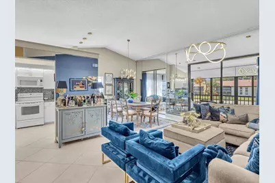 10215 N Circle Lake Drive #201, Boynton Beach, FL 33437 - Photo 9