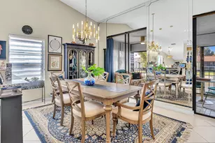 10215 N Circle Lake Dr, Boynton Beach, FL 33437 - Photo 9