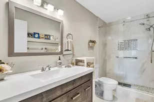 10215 N Circle Lake Dr, Boynton Beach, FL 33437 - Photo 15