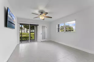 1037 Guildford C, Boca Raton, FL 33434 - Photo 15