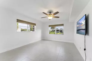 1037 Guildford C, Boca Raton, FL 33434 - Photo 19