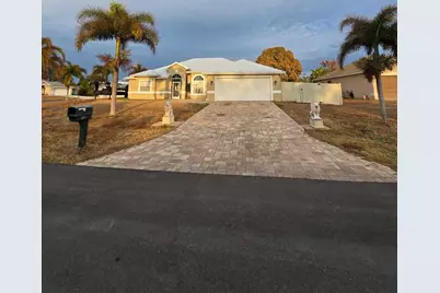 3212 SE Pinto Street, Port Saint Lucie, FL 34984 - Photo 3
