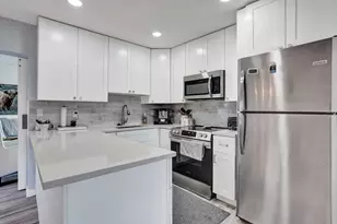 901 SW 6th Ave, Boynton Beach, FL 33426 - Photo 7