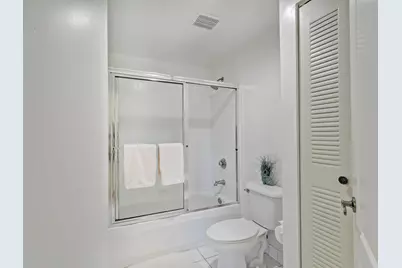 500 Uno Lago Drive #402, Juno Beach, FL 33408 - Photo 23
