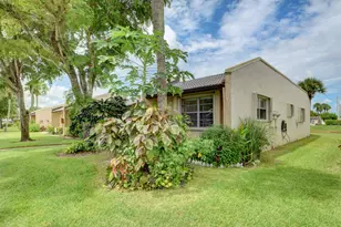 219 Lake Meryl Dr, West Palm Beach, FL 33411 - Photo 5