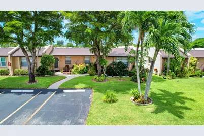 219 Lake Meryl Drive, West Palm Beach, FL 33411 - Photo 31