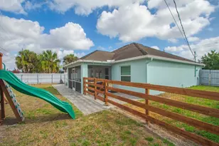 4660 SW Flintstone Dr, Port Saint Lucie, FL 34953 - Photo 29