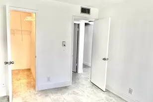 239 Sussex L, West Palm Beach, FL 33417 - Photo 9