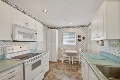 2009 SW 15th Street, Boynton Beach, FL 33426 - Photo 19