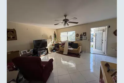 137 Monaco C, Delray Beach, FL 33446 - Photo 5