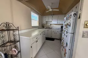 137 Monaco C, Delray Beach, FL 33446 - Photo 5