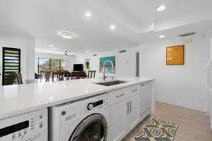 655 Brackenwood Cove, Palm Beach Gardens, FL 33418 - Photo 17