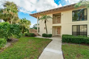 655 Brackenwood Cove, Palm Beach Gardens, FL 33418 - Photo 3