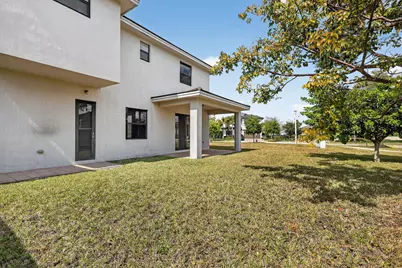 15505 NW 89th Court, Hialeah, FL 33018 - Photo 41