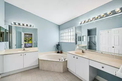 10551 Tropical Breeze Lane, Boynton Beach, FL 33437 - Photo 21