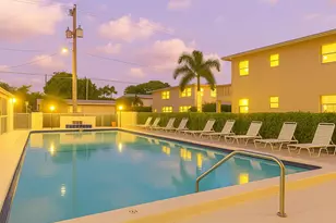 2131 NE 42nd Ct, Pompano Beach, FL 33064 - Photo 23