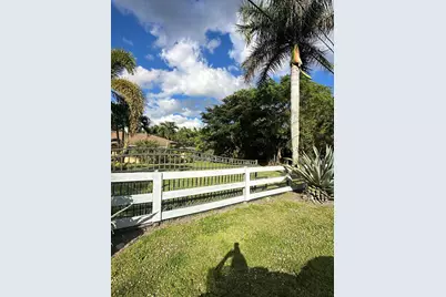 8251 Bowie Way, Lake Worth, FL 33467 - Photo 5