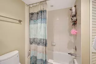 1050 Lake Shore Dr, Lake Park, FL 33403 - Photo 23