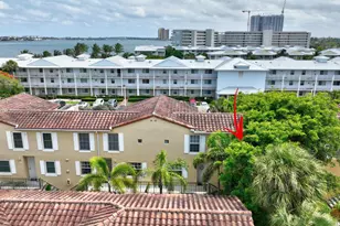 1050 Lake Shore Dr, Lake Park, FL 33403 - Photo 33