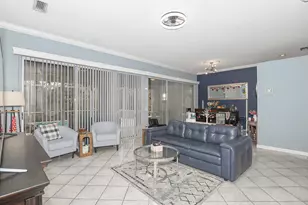 156 NW Bentley Cir, Port Saint Lucie, FL 34986 - Photo 17