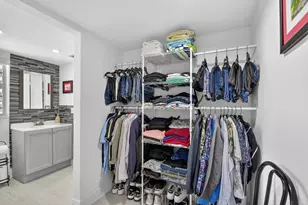 2615 NE 3rd Ct, Boynton Beach, FL 33435 - Photo 9