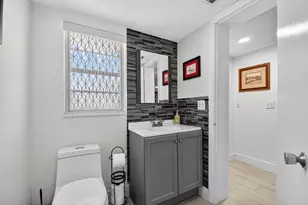 2615 NE 3rd Ct, Boynton Beach, FL 33435 - Photo 19