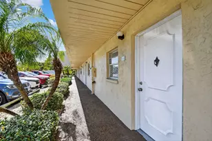 2615 NE 3rd Ct, Boynton Beach, FL 33435 - Photo 3
