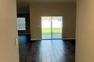 202 SW Aldoro Pl, Port Saint Lucie, FL 34953 - Photo 5