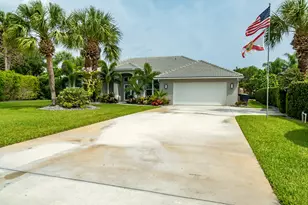 1714 Coconut Dr, Fort Pierce, FL 34949 - Photo 1
