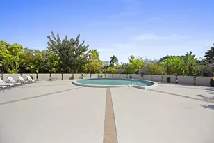 2425 Presidential Way, West Palm Beach, FL 33401 - Photo 31