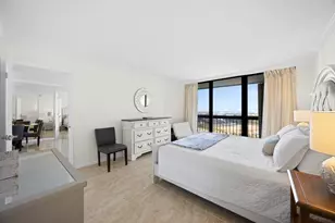 2425 Presidential Way, West Palm Beach, FL 33401 - Photo 19