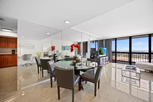 2425 Presidential Way, West Palm Beach, FL 33401 - Photo 11