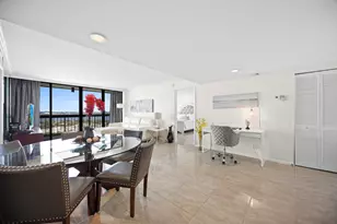 2425 Presidential Way, West Palm Beach, FL 33401 - Photo 11